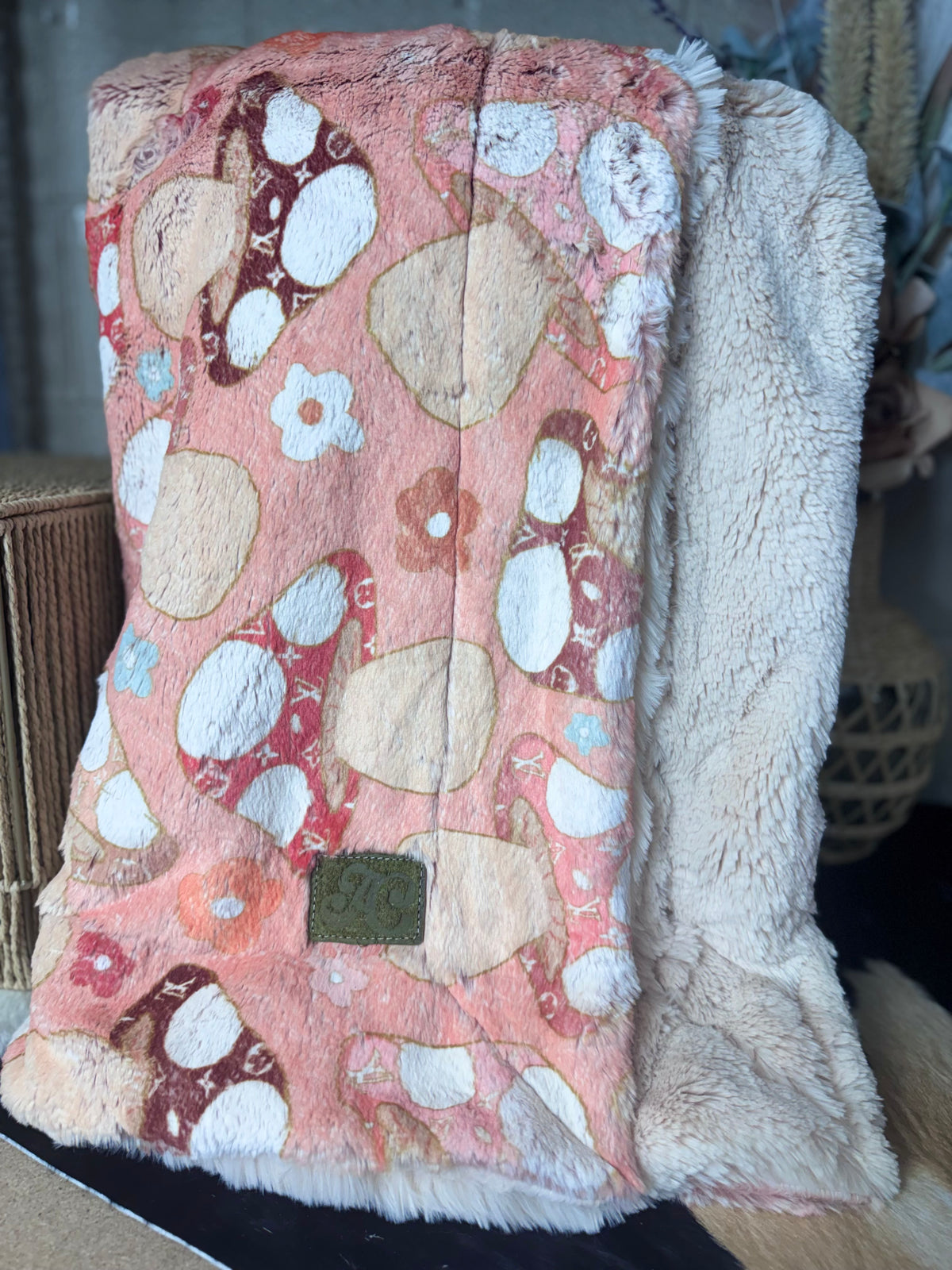 Mushrooms inspired on kodi / beige lush bunny