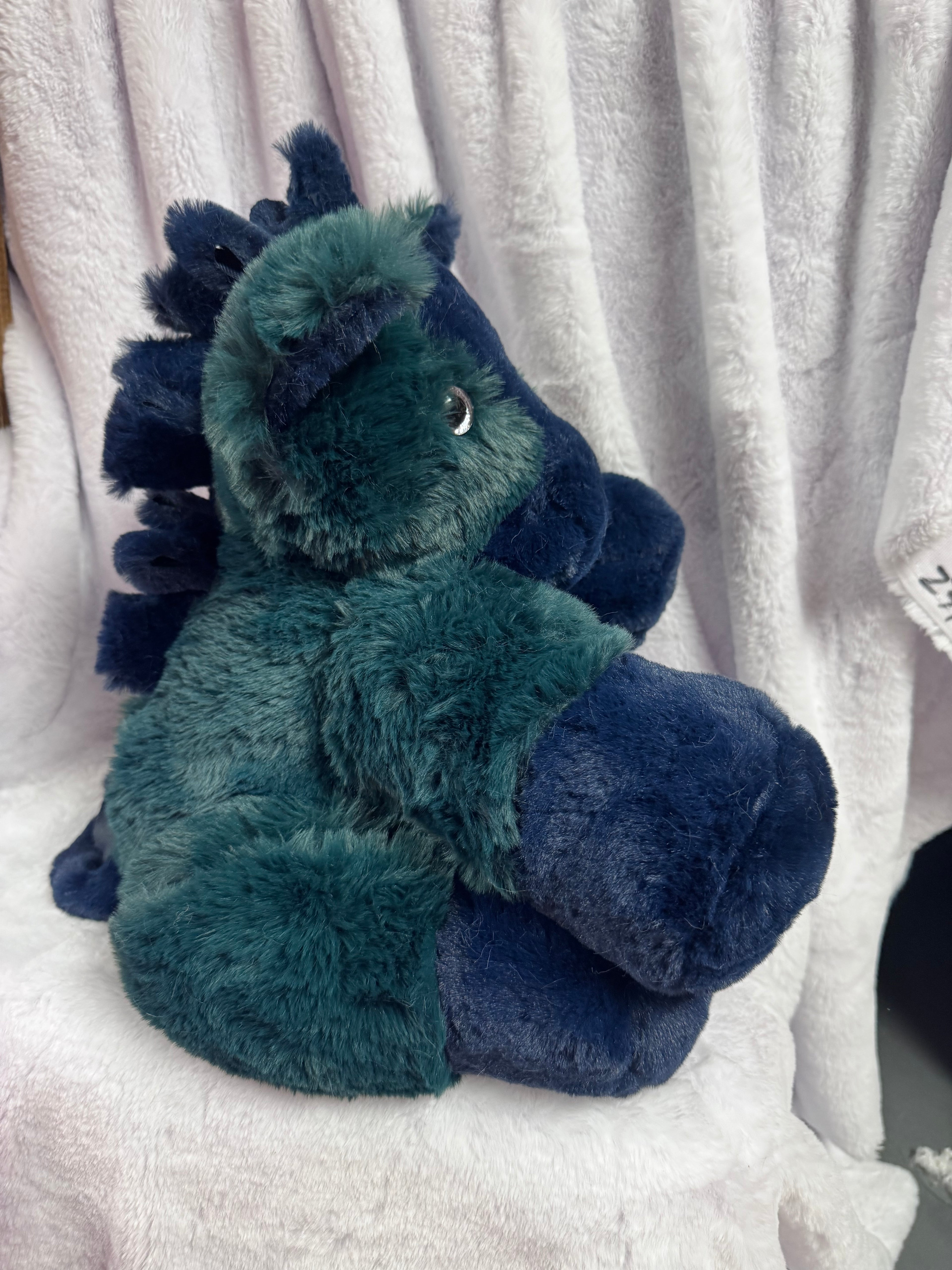 Defect horse (one arm was put on upside down) spruce Siberian/ navy seal
