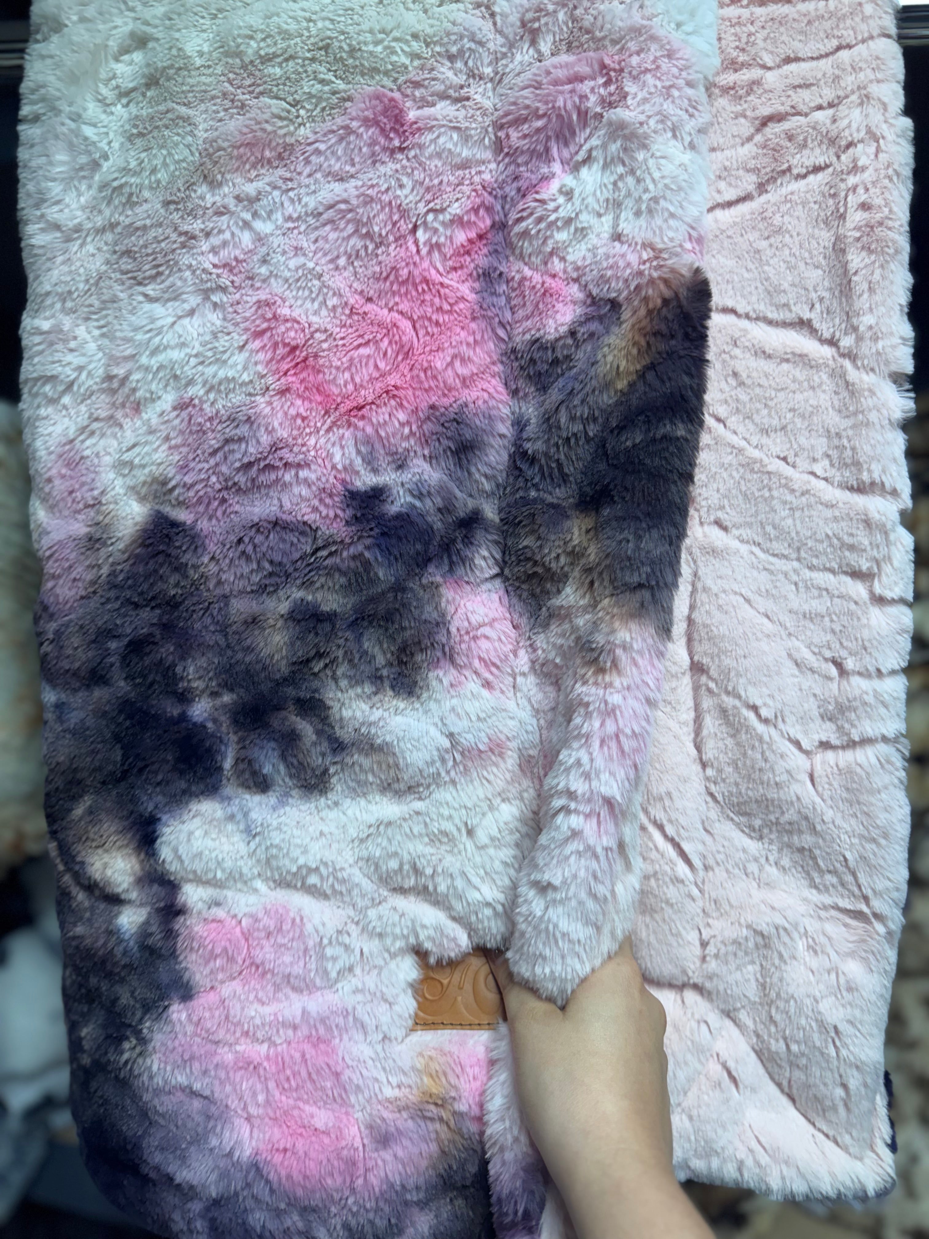 Throw pink purple tie dye Hudson / pink sequoia