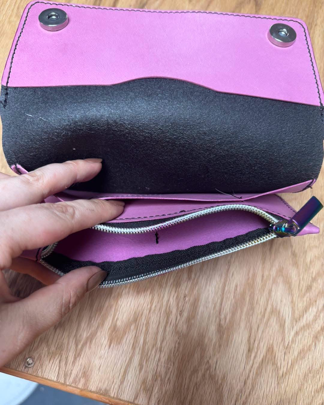 Hair on wallet