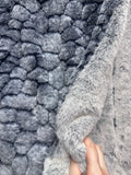 Throw pepper turtle creek/ black frosted whispy