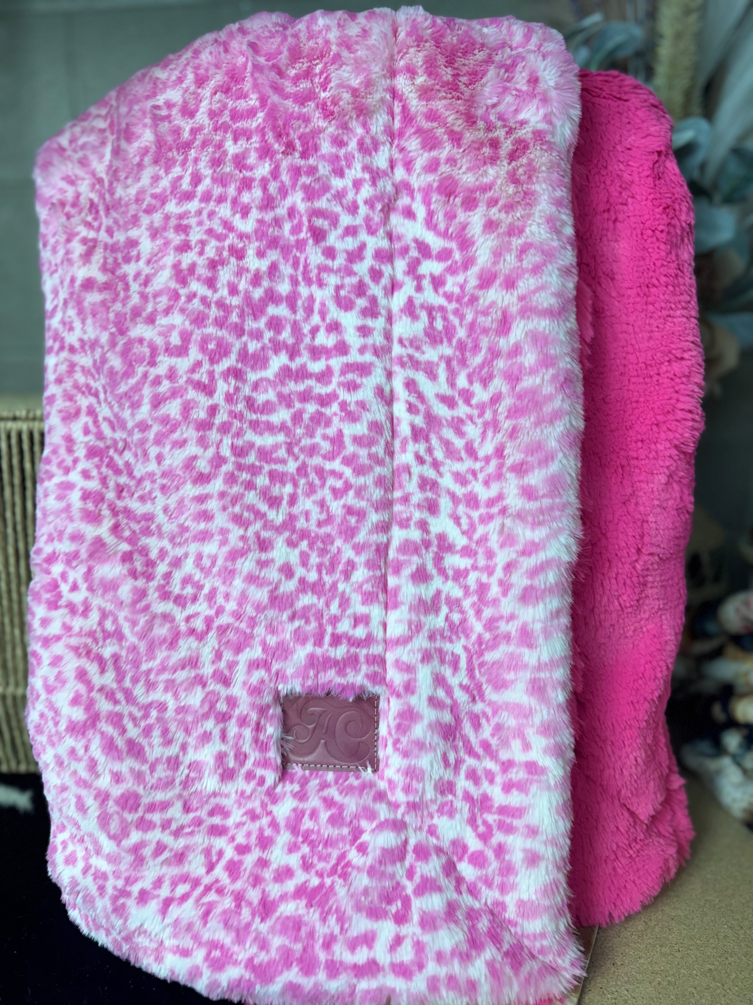 Pink baby Leo whispy/ hot pink lush bunny