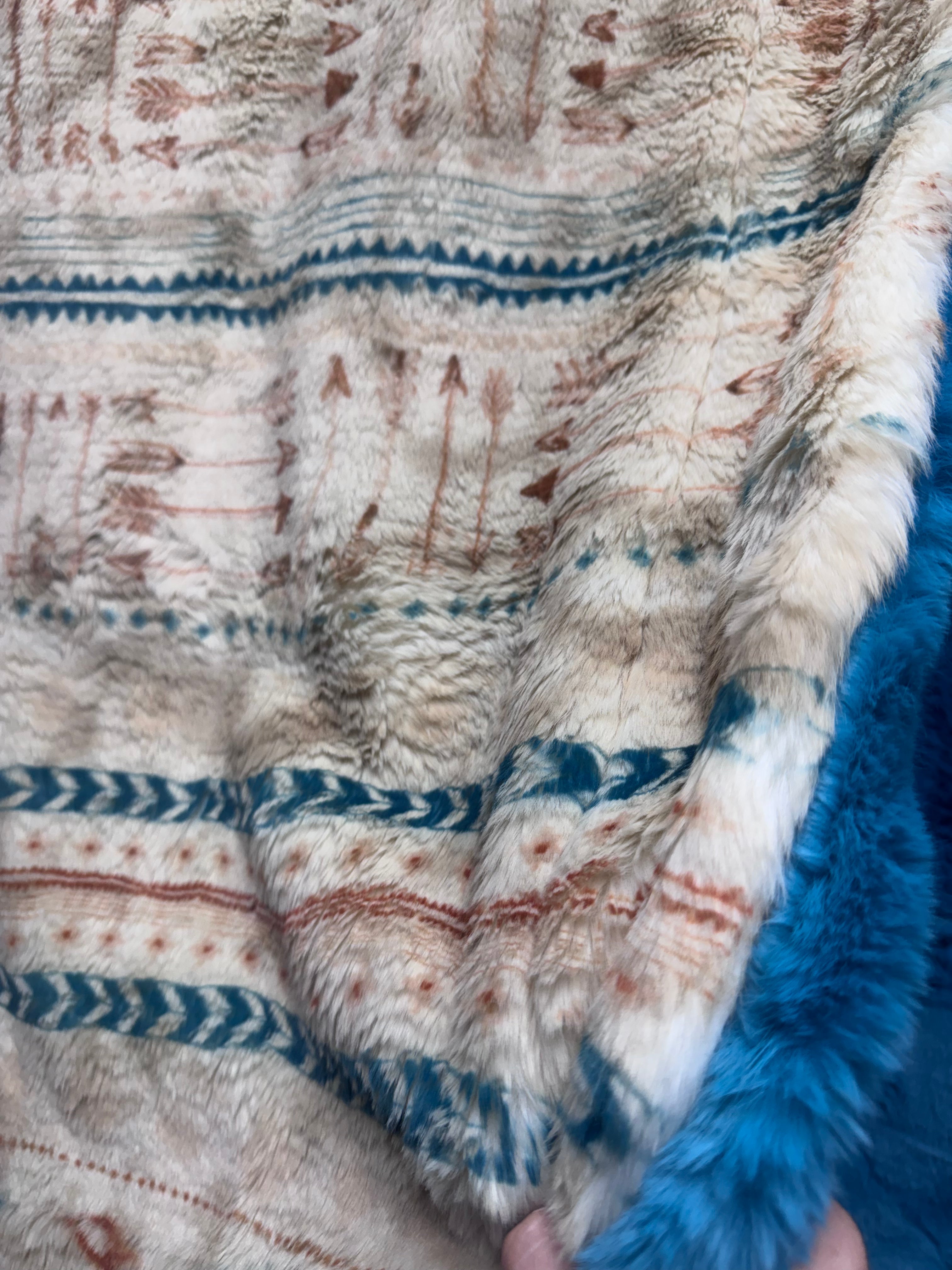 Throw arrows on Siberian/ Blue Coral Siberian