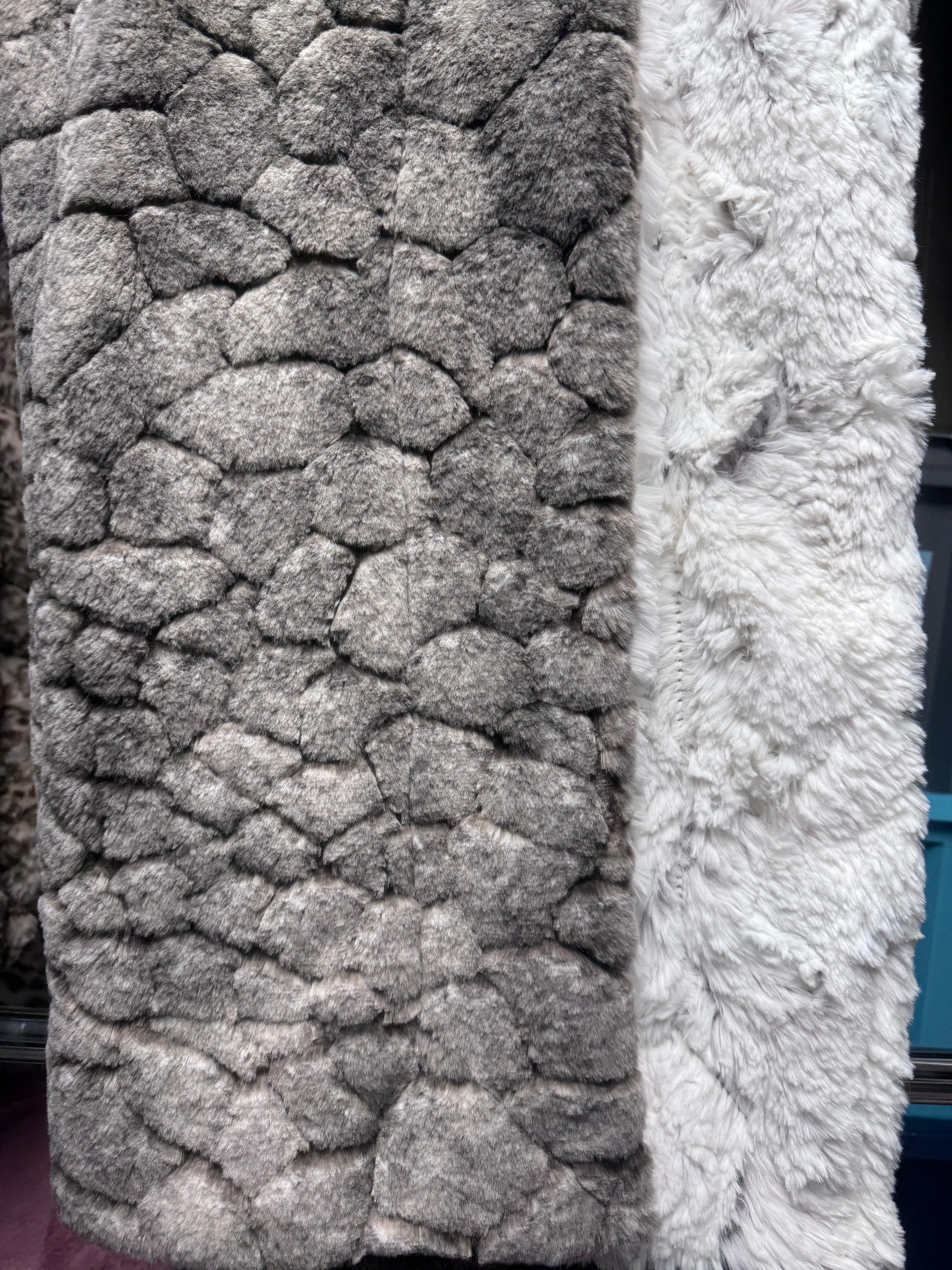 2x taupe turtle creek/ mushroom frosted dove