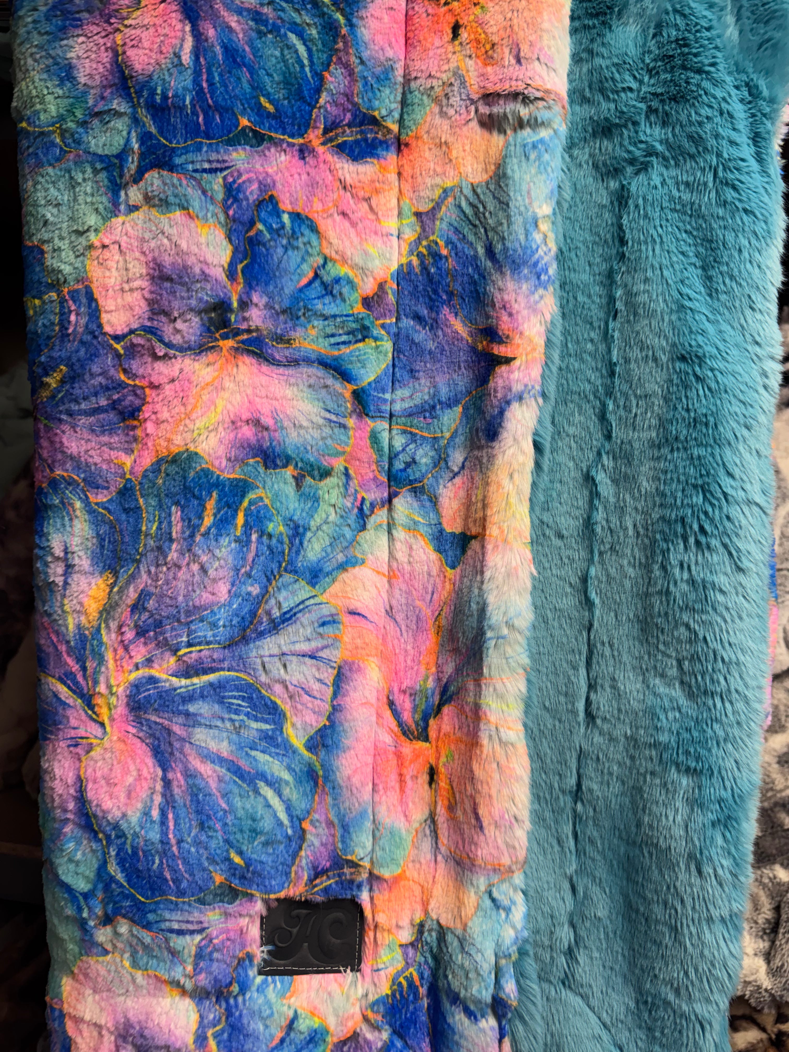 WAF neon floral/ blue coral siberian